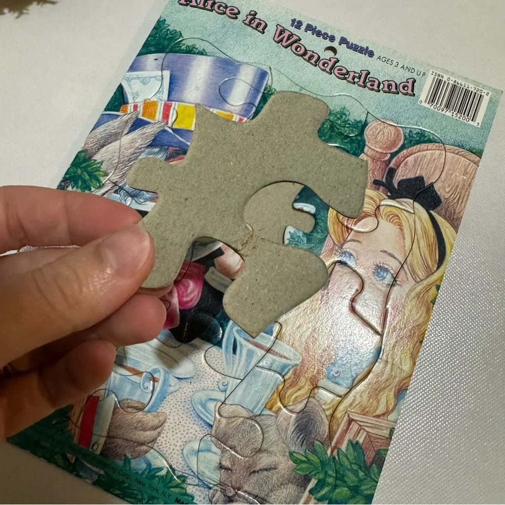 Vintage 1996 Alice in Wonderland‎ 12 Piece Cardboard Jigsaw Puzzle